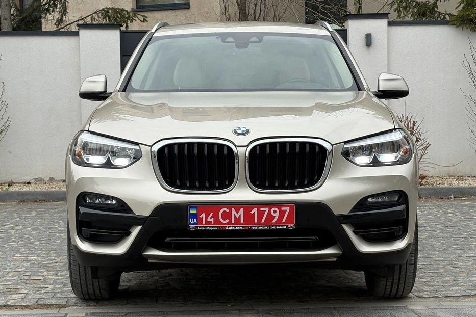 Продам BMW X3 LED 4X4 NE MALOWAN  2020 года в Львове
