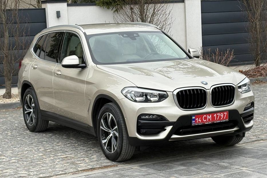 Продам BMW X3 LED 4X4 NE MALOWAN  2020 года в Львове