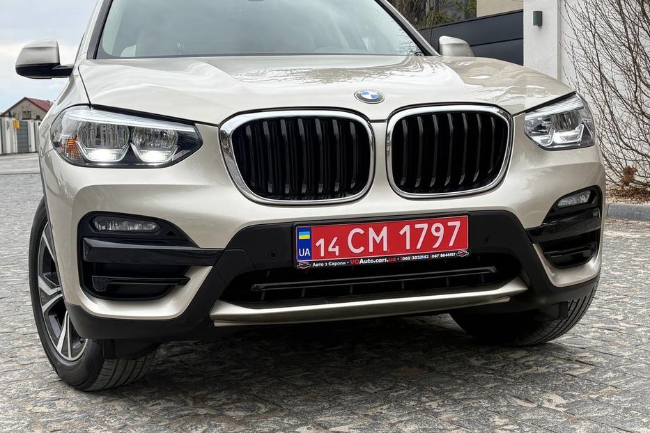 Продам BMW X3 LED 4X4 NE MALOWAN  2020 года в Львове