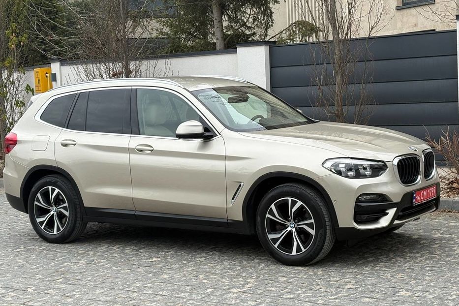 Продам BMW X3 LED 4X4 NE MALOWAN  2020 года в Львове