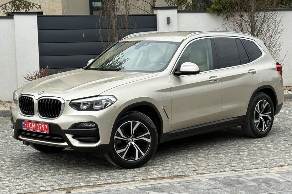Продам BMW X3 LED 4X4 NE MALOWAN  2020 года в Львове