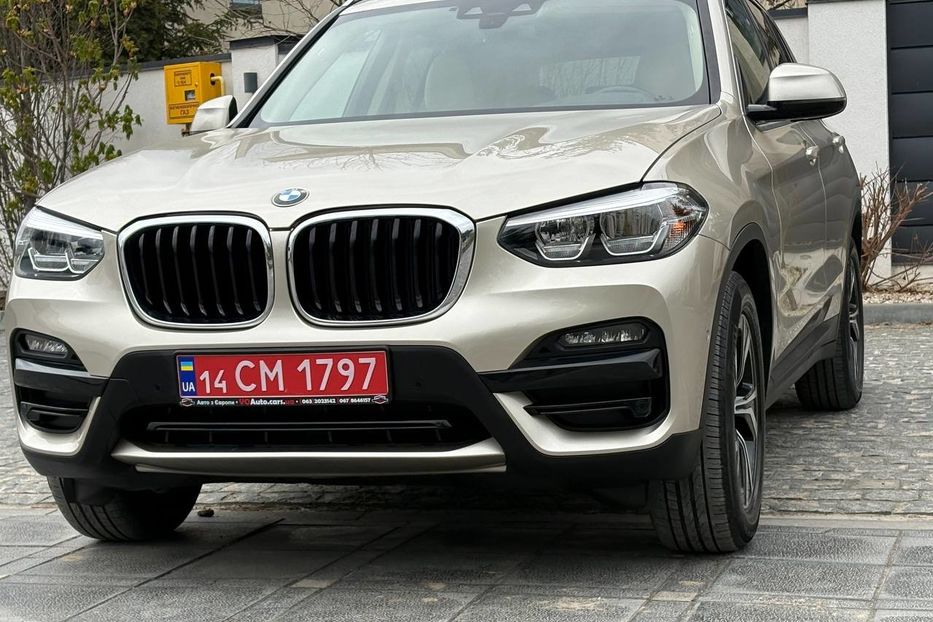 Продам BMW X3 LED 4X4 NE MALOWAN  2020 года в Львове