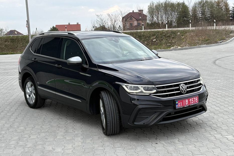 Продам Volkswagen Tiguan Allspace Life 4X4 2.0TDI 147kW 2022 года в Львове