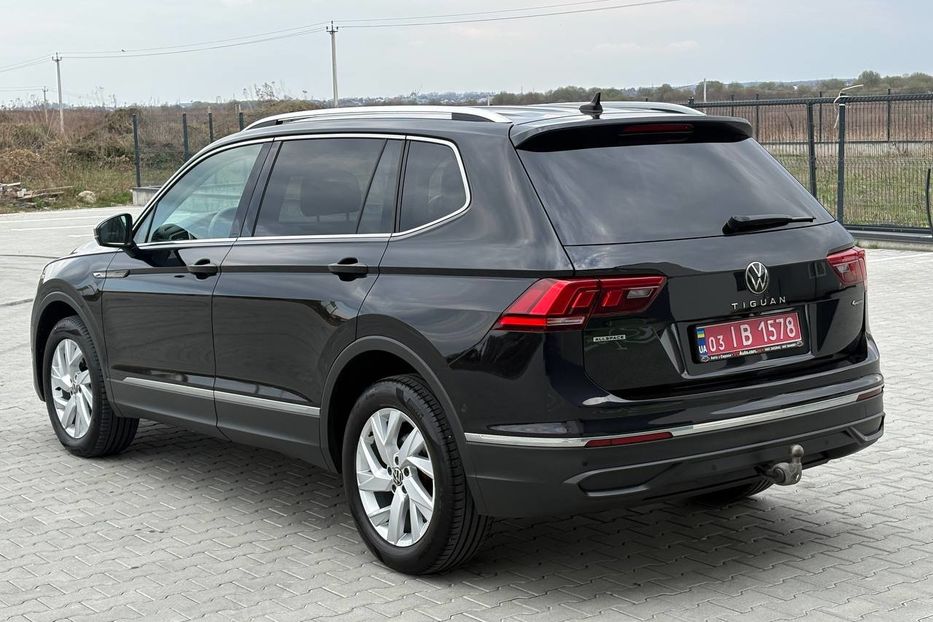 Продам Volkswagen Tiguan Allspace Life 4X4 2.0TDI 147kW 2022 года в Львове