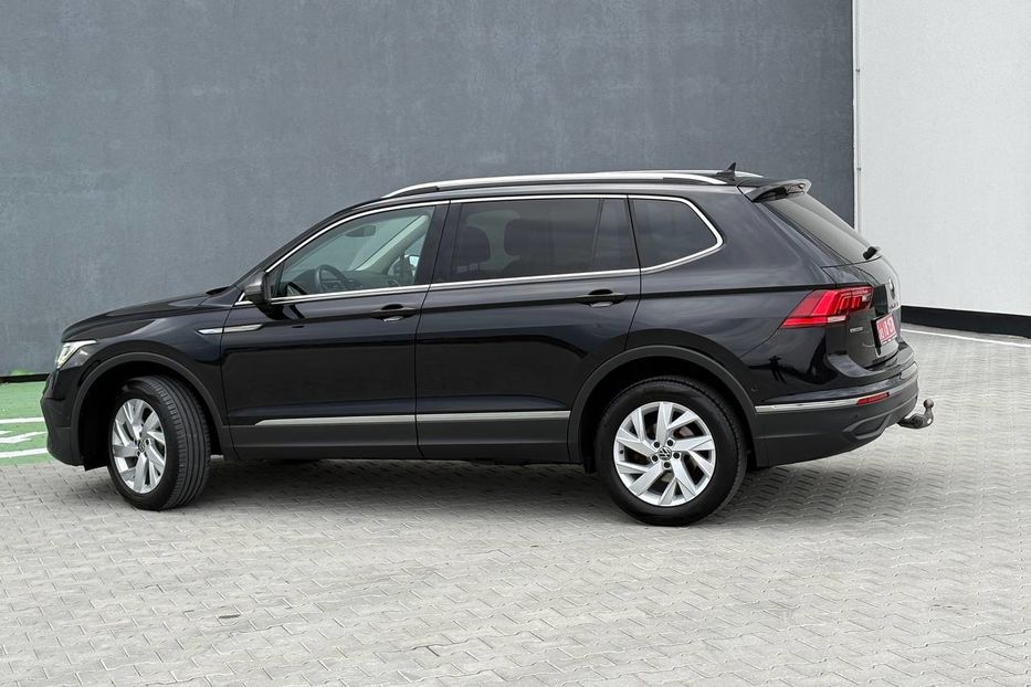Продам Volkswagen Tiguan Allspace Life 4X4 2.0TDI 147kW 2022 года в Львове