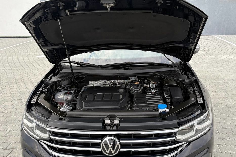 Продам Volkswagen Tiguan Allspace Life 4X4 2.0TDI 147kW 2022 года в Львове