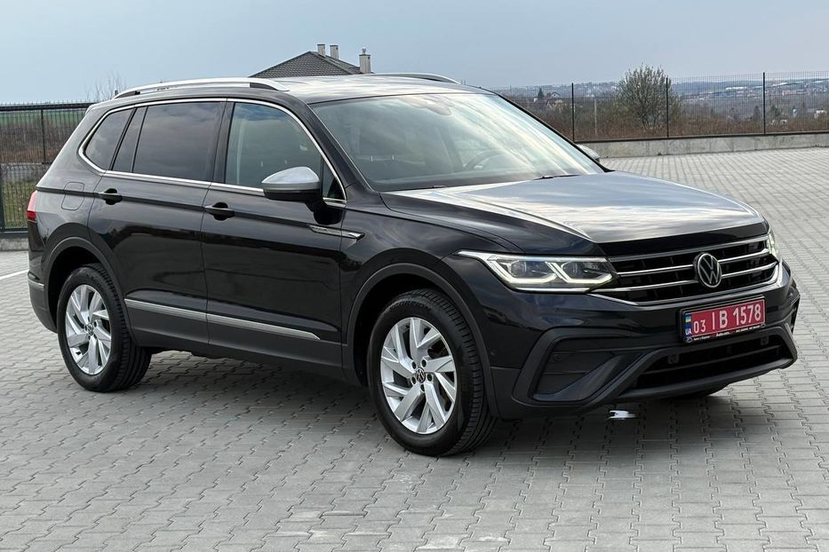 Продам Volkswagen Tiguan Allspace Life 4X4 2.0TDI 147kW 2022 года в Львове