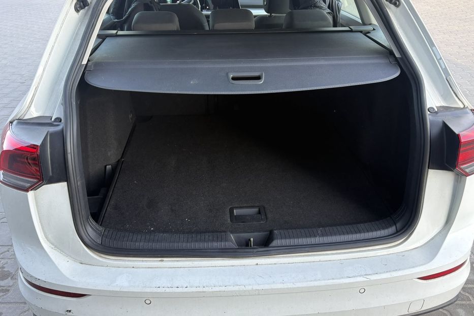 Продам Volkswagen Golf Variant Variant Life 2.0 TDI SCR 2021 года в Львове