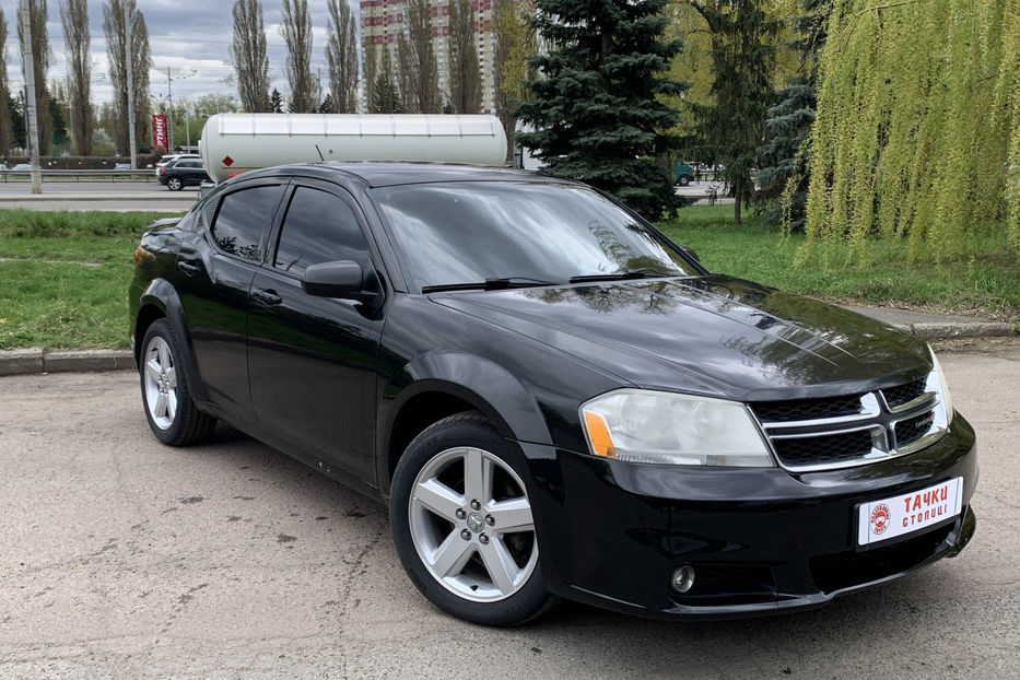 Продам Dodge Avenger 2012 года в Киеве