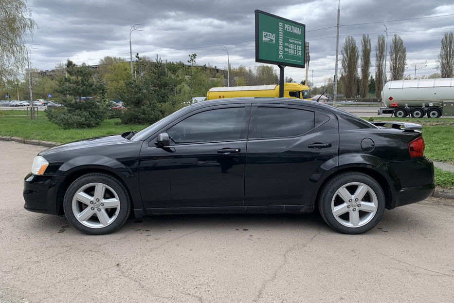 Продам Dodge Avenger 2012 года в Киеве