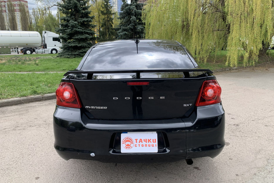 Продам Dodge Avenger 2012 года в Киеве