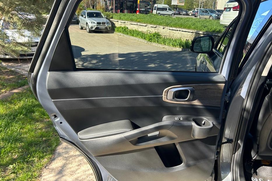 Продам Kia Sorento 2022 года в Черновцах