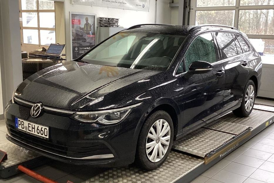 Продам Volkswagen Golf Variant 2022 года в Житомире