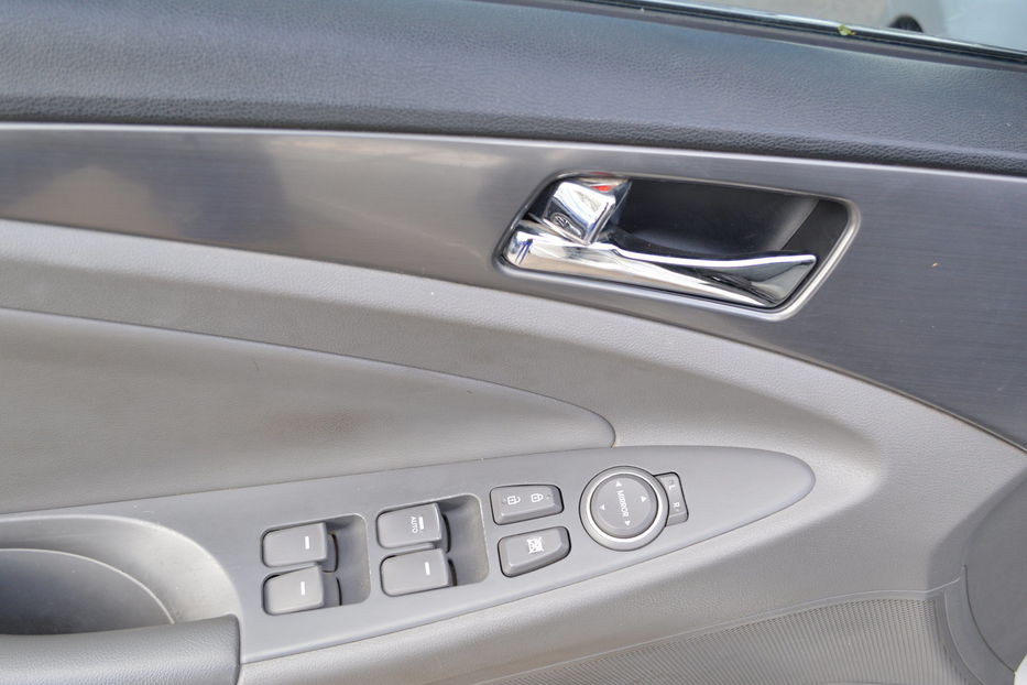 Продам Hyundai Sonata Hybrid 2013 года в Одессе