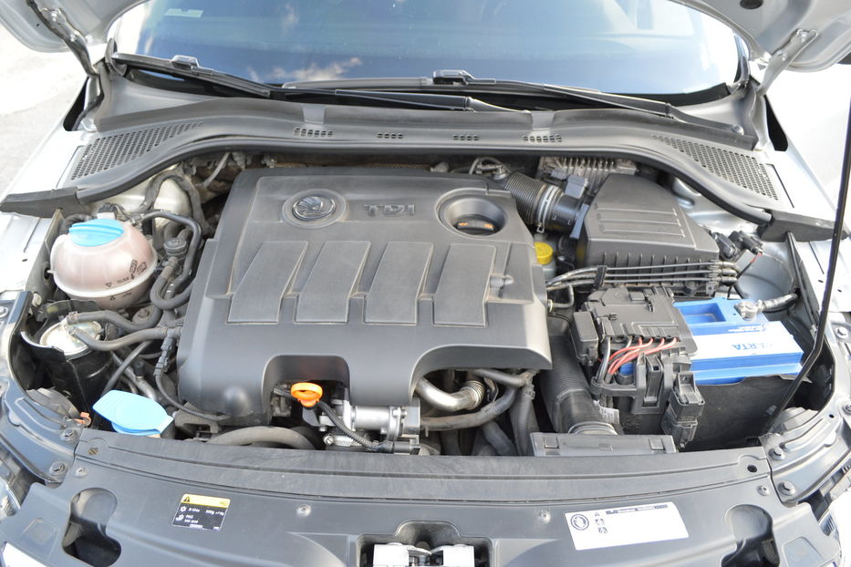 Продам Skoda Rapid TDI 2013 года в Одессе