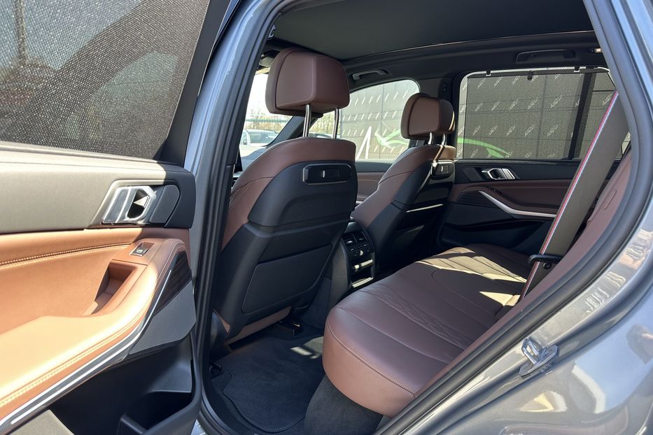 Продам BMW X5 M60i Xdrive 2025 года в Киеве