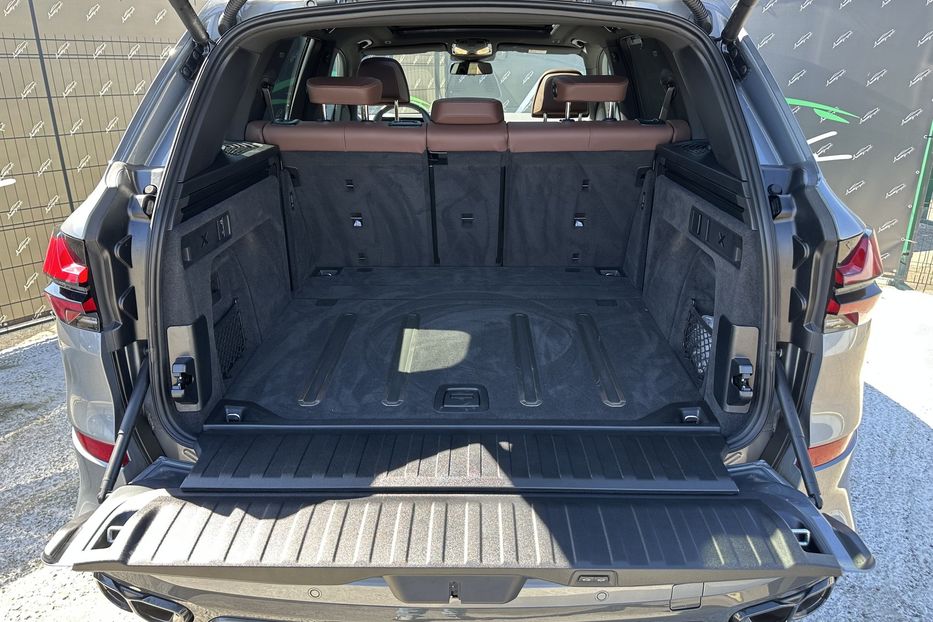 Продам BMW X5 M60i Xdrive 2025 года в Киеве