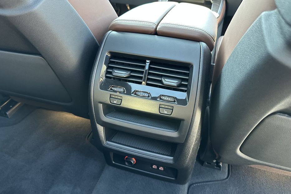 Продам BMW X5 M60i Xdrive 2025 года в Киеве