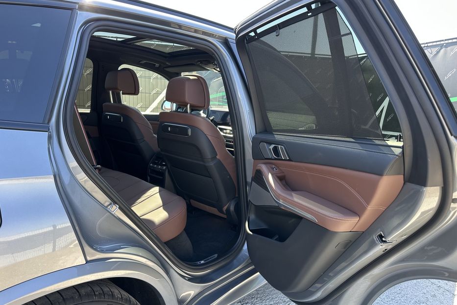 Продам BMW X5 M60i Xdrive 2025 года в Киеве