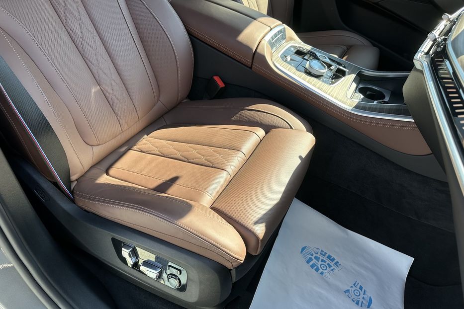 Продам BMW X5 M60i Xdrive 2025 года в Киеве