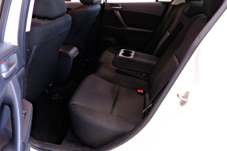 Продам Mazda 3 2012 года в Одессе