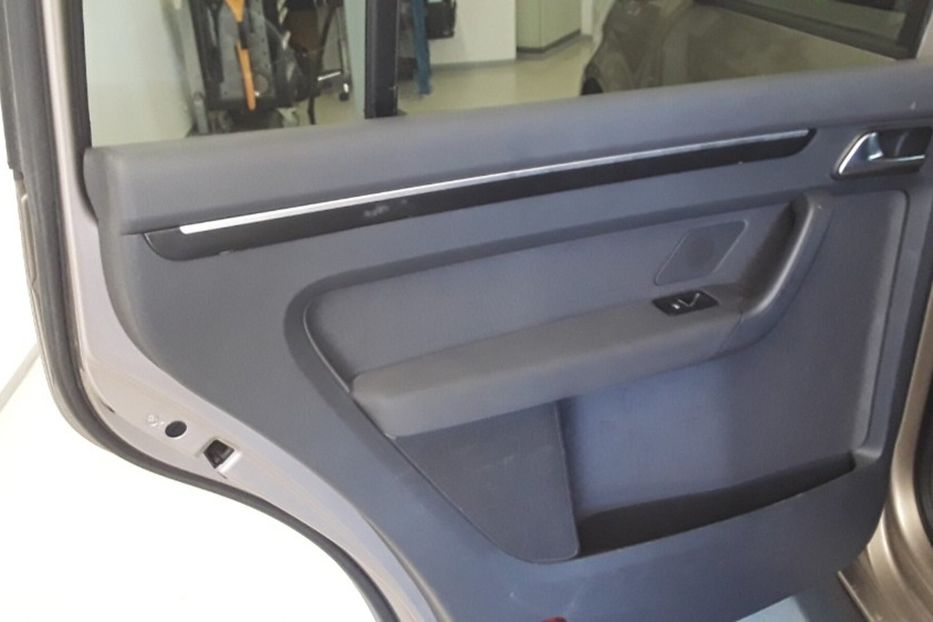 Продам Volkswagen Touran Highline 125kw 2012 года в Луцке