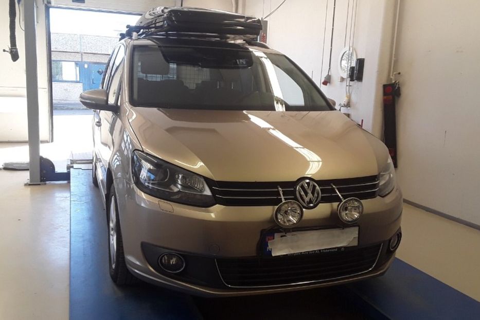 Продам Volkswagen Touran Highline 125kw 2012 года в Луцке