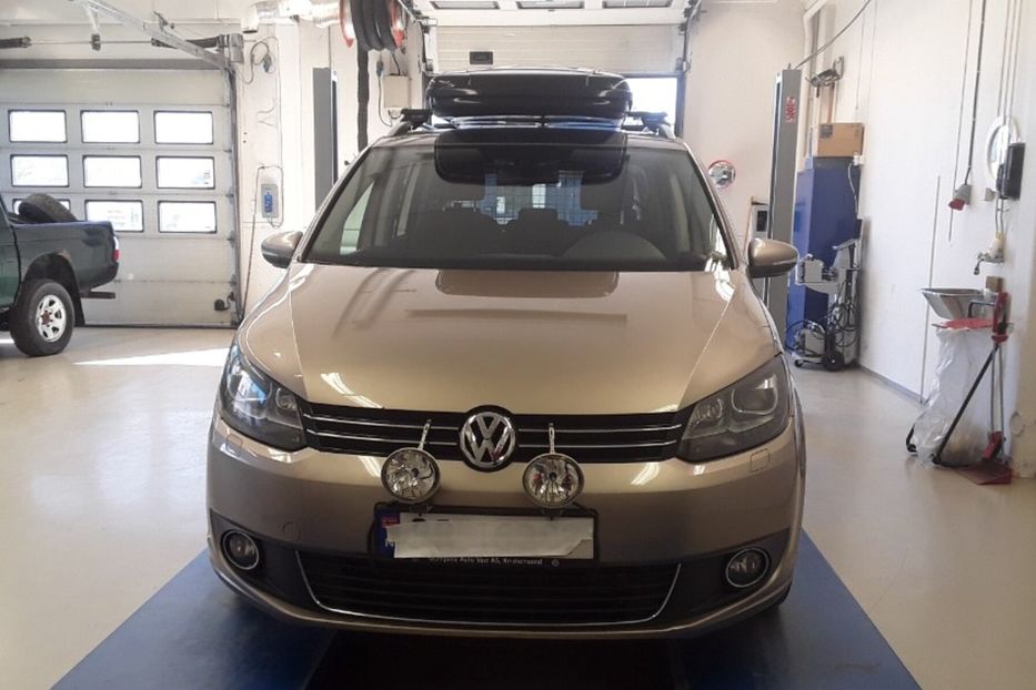 Продам Volkswagen Touran Highline 125kw 2012 года в Луцке