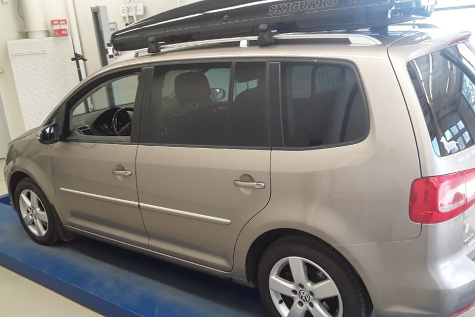 Продам Volkswagen Touran Highline 125kw 2012 года в Луцке