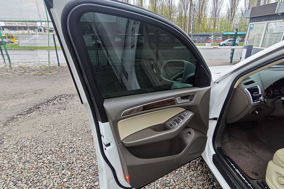 Продам Audi Q5 2.0 TFSI Tiptronic (225 к.с.)  2014 года в Киеве