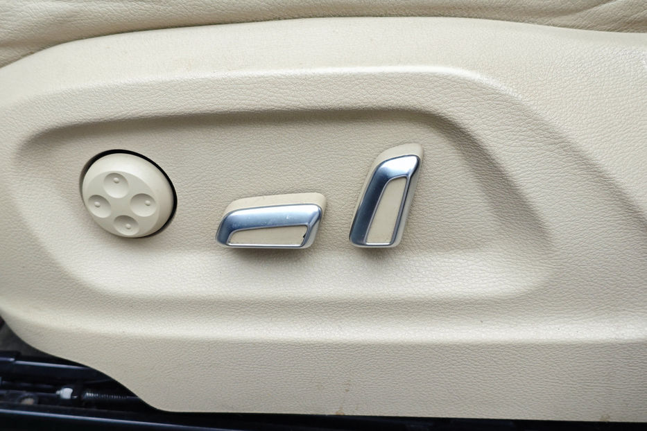 Продам Audi Q5 2.0 TFSI Tiptronic (225 к.с.)  2014 года в Киеве