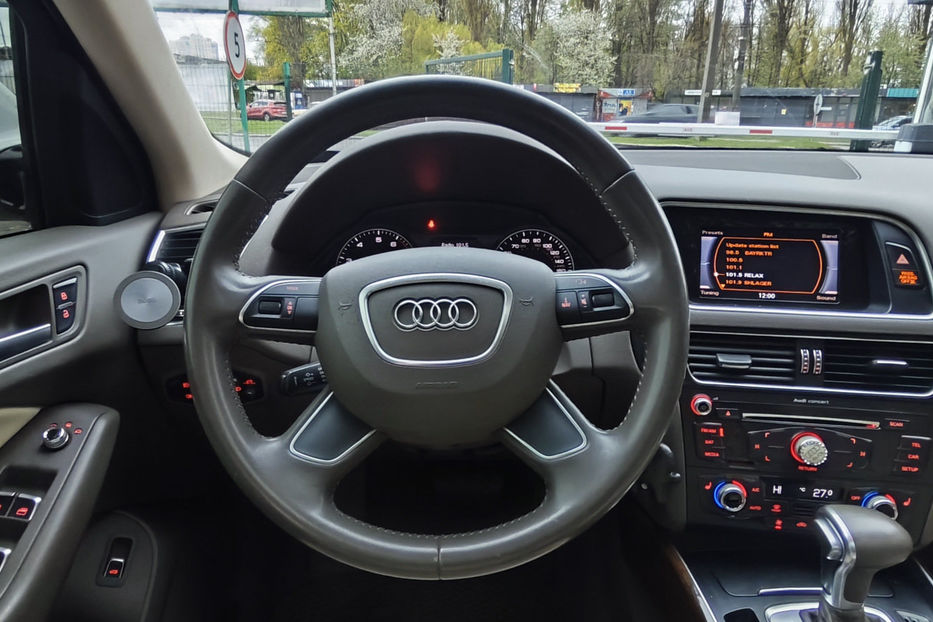 Продам Audi Q5 2.0 TFSI Tiptronic (225 к.с.)  2014 года в Киеве