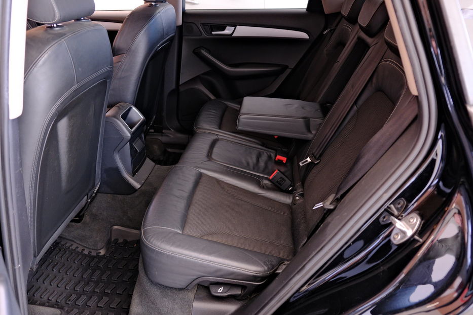 Продам Audi Q5 2012 года в Одессе