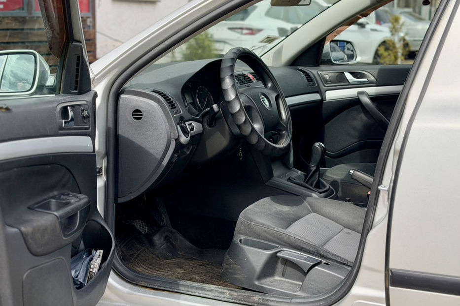 Продам Skoda Octavia A5 1.6 MPI MT (102 к.с.) 2006 года в Киеве