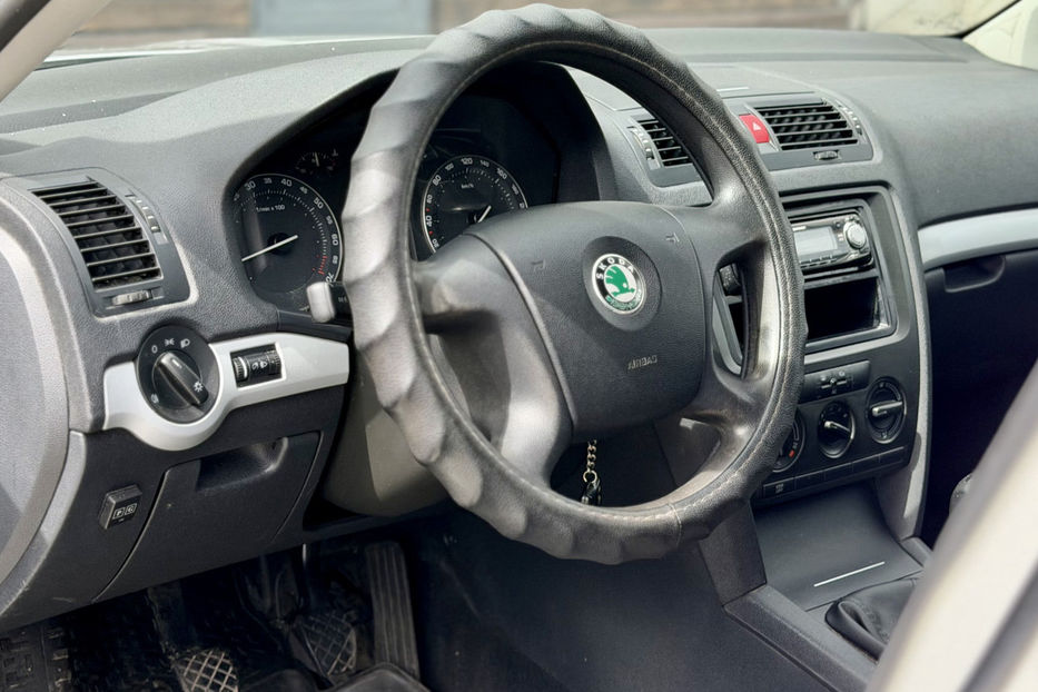 Продам Skoda Octavia A5 1.6 MPI MT (102 к.с.) 2006 года в Киеве