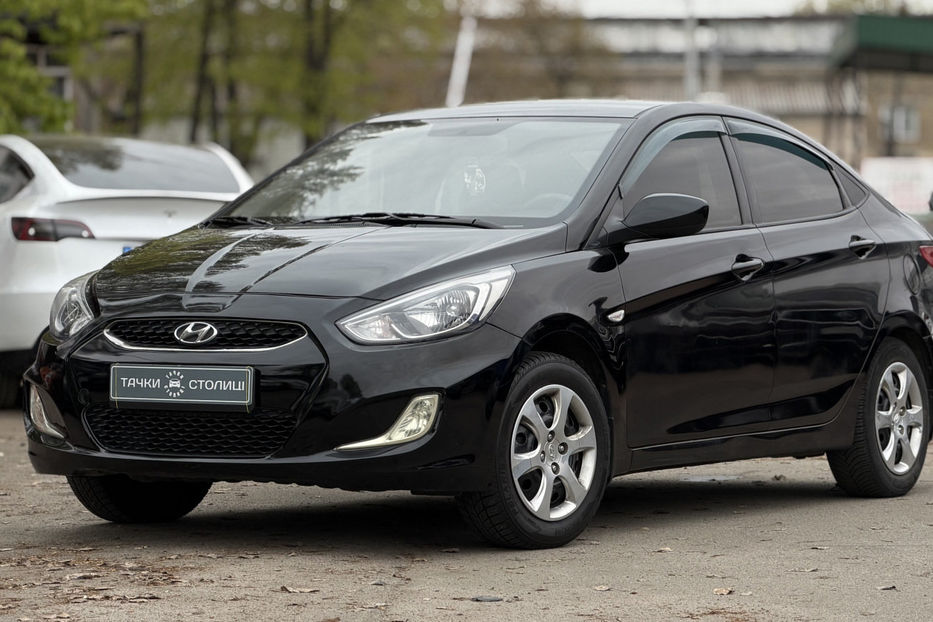Продам Hyundai Accent  1.4 MPI MT 2018 года в Киеве