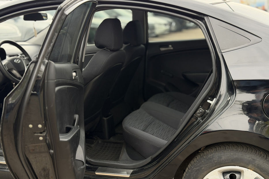 Продам Hyundai Accent  1.4 MPI MT 2018 года в Киеве