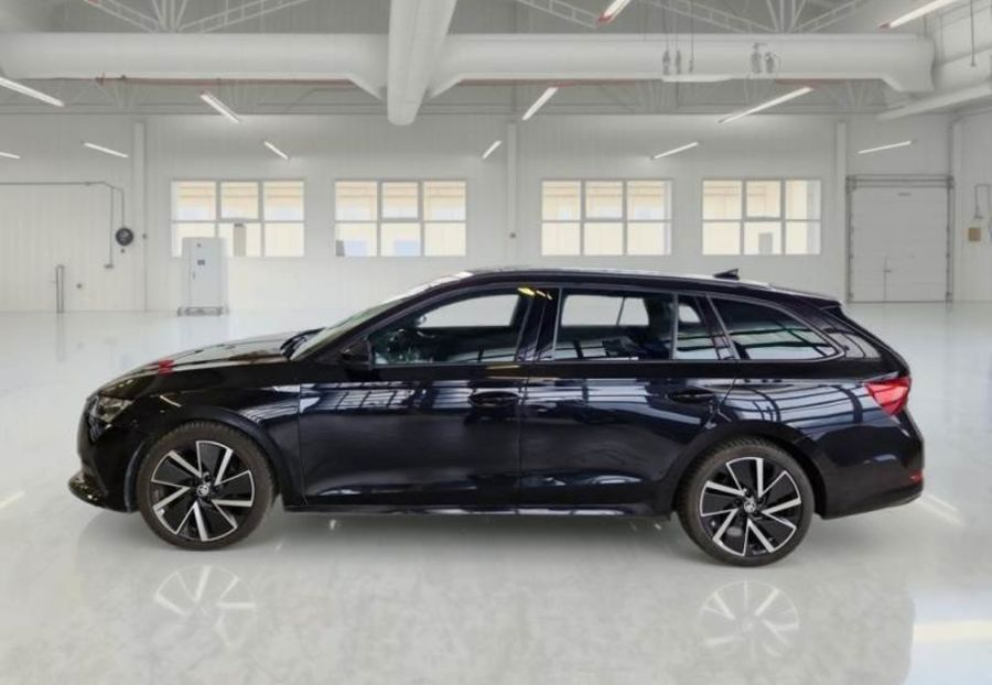 Продам Skoda Octavia SPORTLINE 2.0диз 110квт DSG 2022 года в Львове