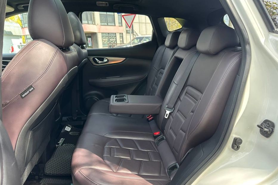 Продам Nissan Qashqai офіційний! 2018 года в Черновцах