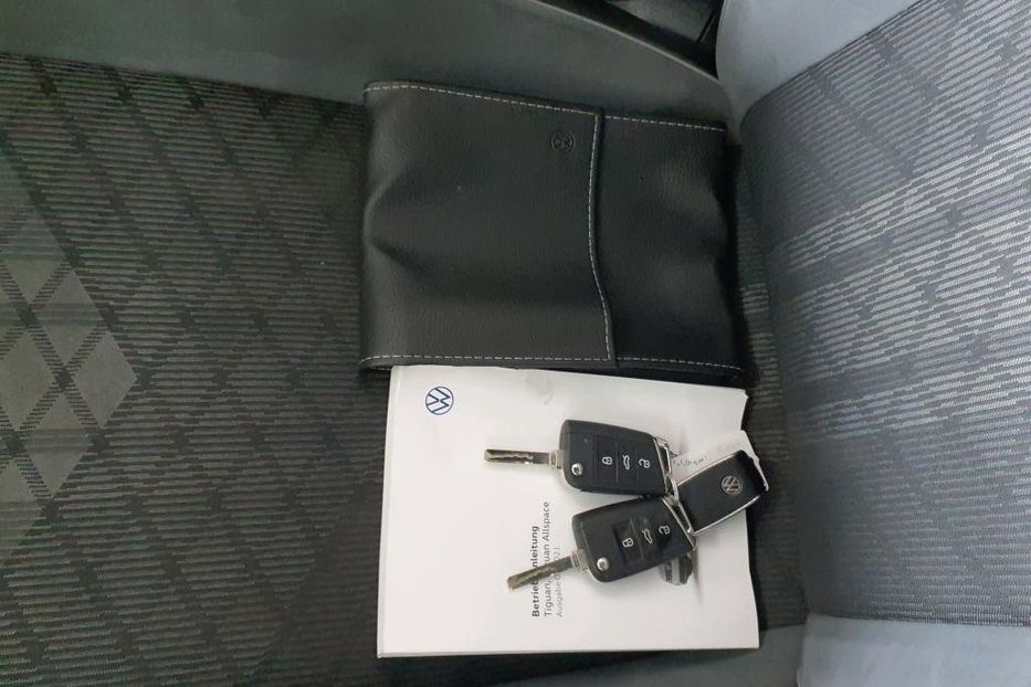 Продам Volkswagen Tiguan Alls R-Line 4x4 147kw v3919 2021 года в Луцке