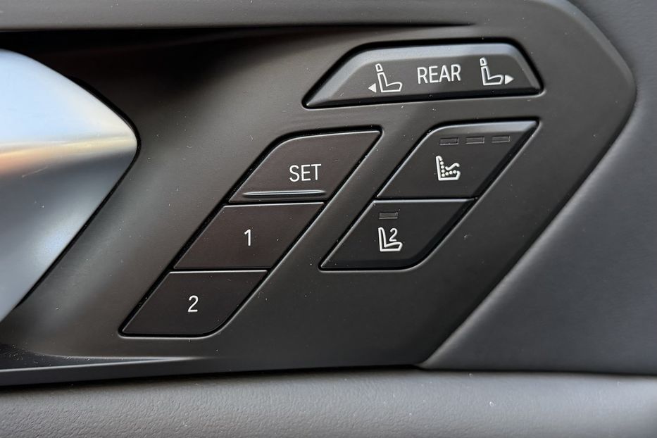 Продам BMW X7 Alpina XB7 2022 года в Киеве