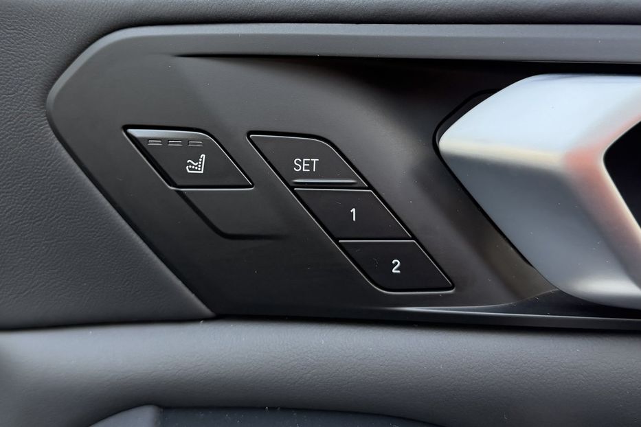 Продам BMW X7 Alpina XB7 2022 года в Киеве