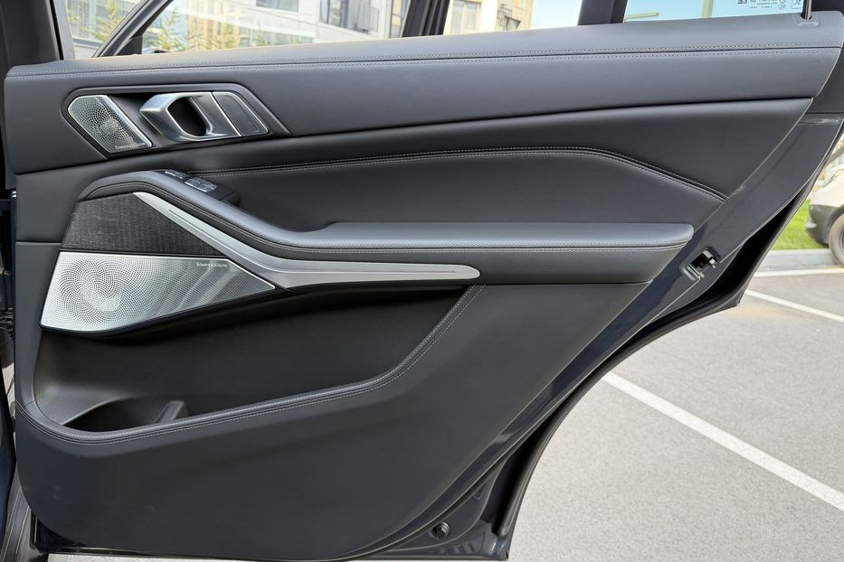 Продам BMW X7 Alpina XB7 2022 года в Киеве