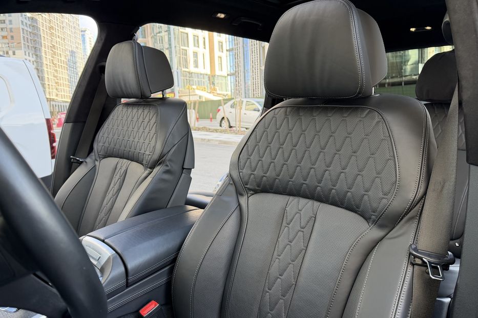 Продам BMW X7 Alpina XB7 2022 года в Киеве