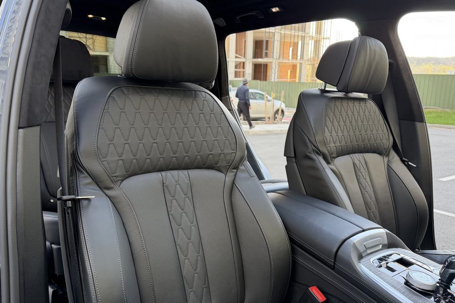 Продам BMW X7 Alpina XB7 2022 года в Киеве