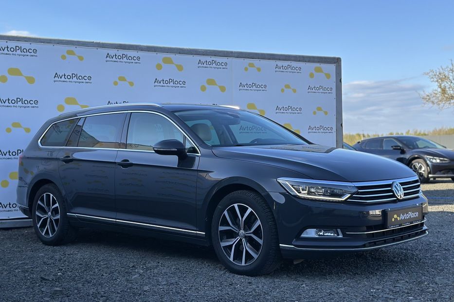 Продам Volkswagen Passat B8 2019 года в Луцке