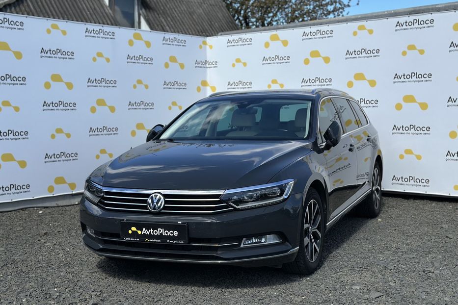 Продам Volkswagen Passat B8 2019 года в Луцке