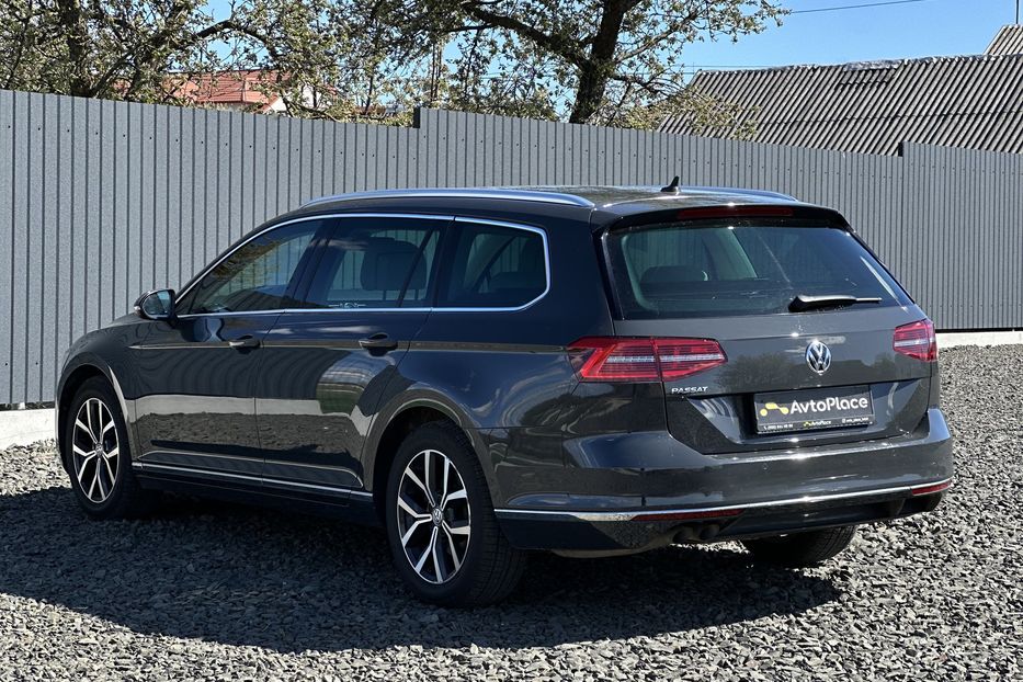 Продам Volkswagen Passat B8 2019 года в Луцке