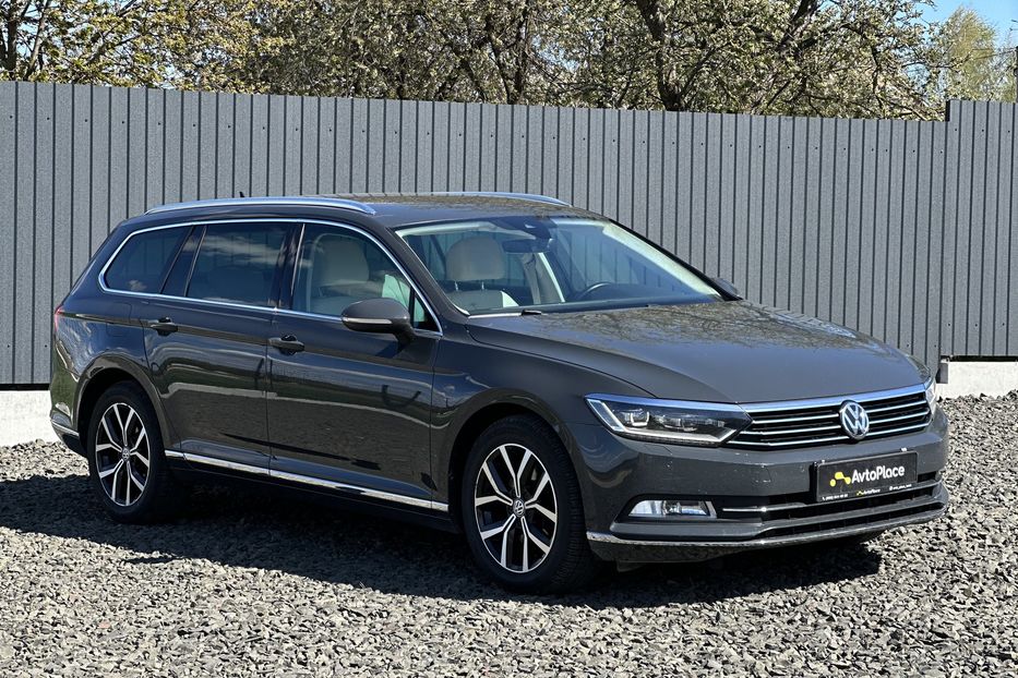 Продам Volkswagen Passat B8 2019 года в Луцке