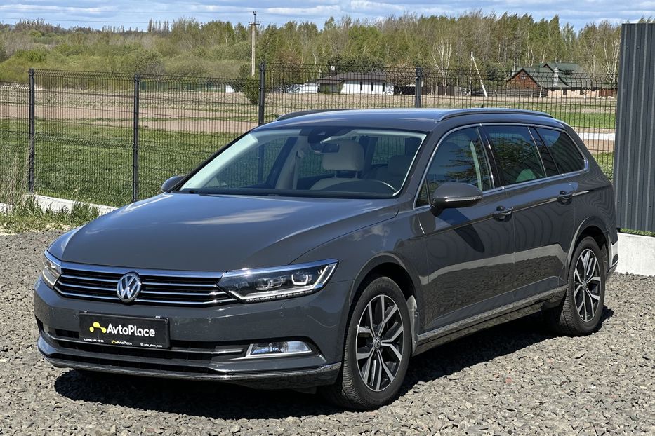 Продам Volkswagen Passat B8 2019 года в Луцке
